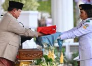 Prabowo Pimpin Upacara Penurunan Bendera HUT ke-81 RI